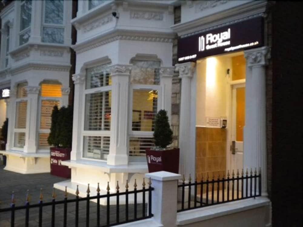 Royal Guest House 2 Hammersmith Лондон Екстериор снимка