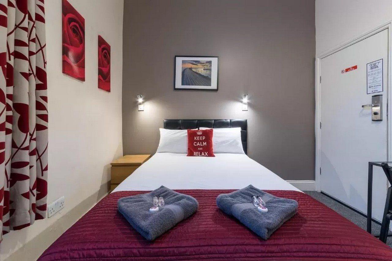 Royal Guest House 2 Hammersmith Лондон Екстериор снимка