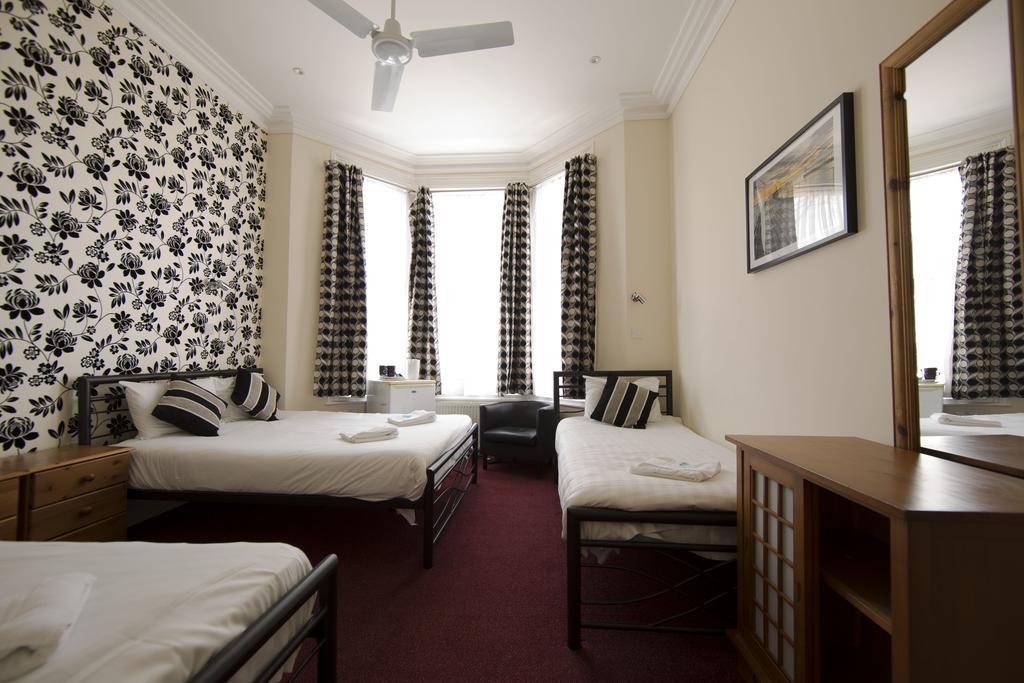 Royal Guest House 2 Hammersmith Лондон Екстериор снимка