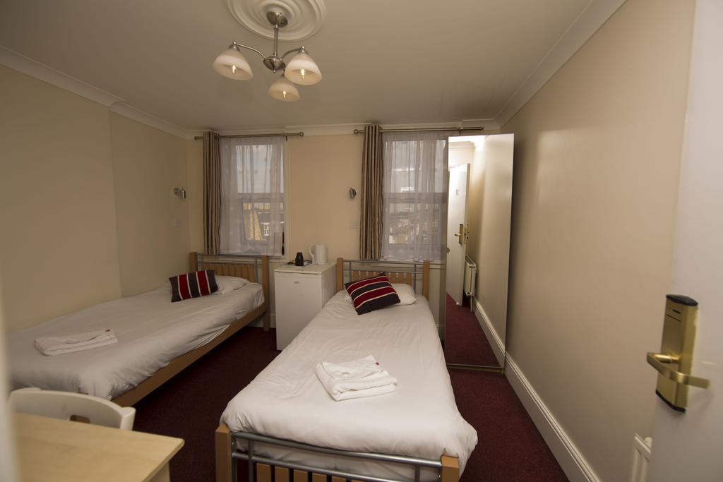 Royal Guest House 2 Hammersmith Лондон Екстериор снимка