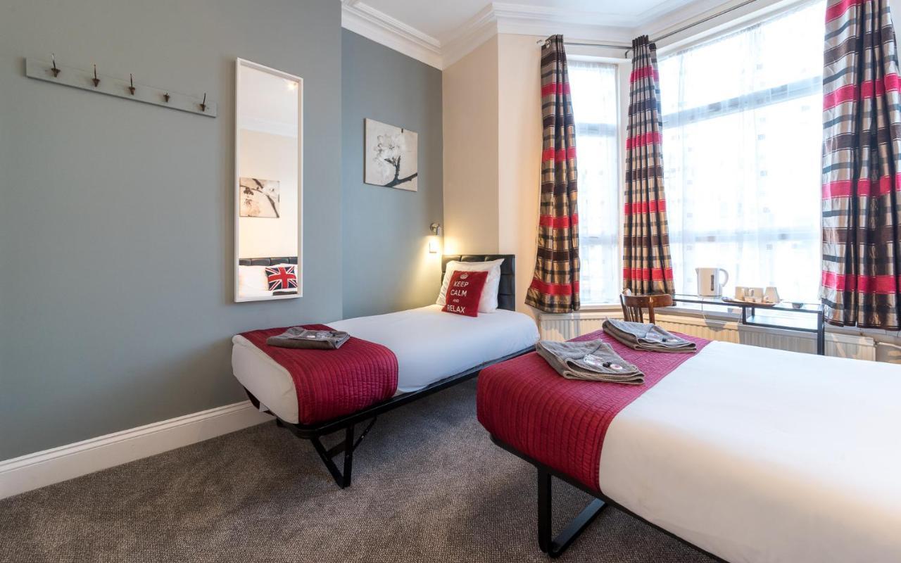 Royal Guest House 2 Hammersmith Лондон Екстериор снимка
